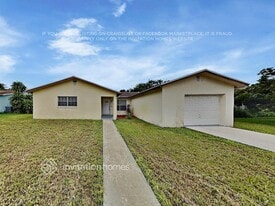 8996 SW 8th St in Boca Raton, FL - Building Photo