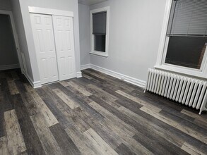 109 S Easton Rd, Unit Unit 4 in Glenside, PA - Foto de edificio - Building Photo