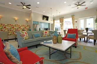 Camden Montague in Tampa, FL - Building Photo - Interior Photo