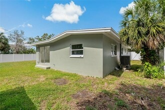 433 Pineapple St in Tarpon Springs, FL - Building Photo - Building Photo