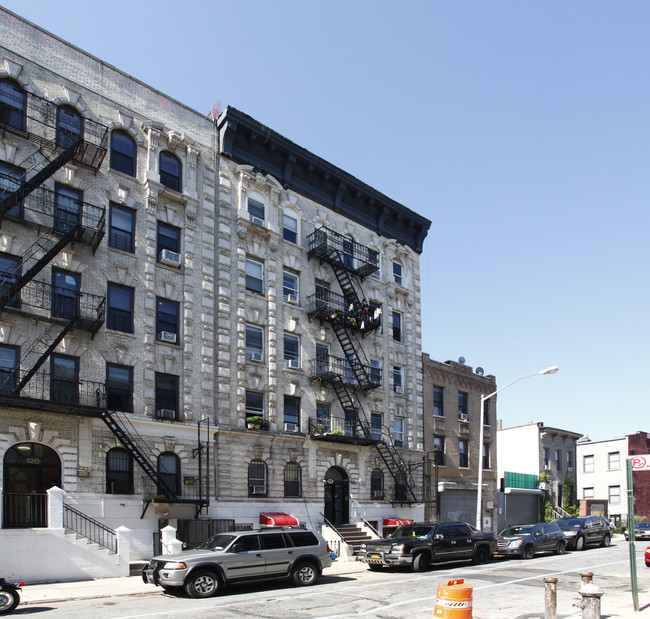 116 South 1st Street in Brooklyn, NY - Building Photo - Building Photo