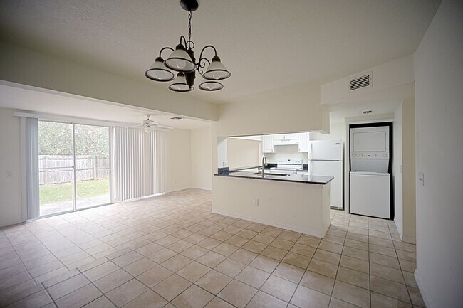 873 Caribbean Dr in Davenport, FL - Building Photo - Building Photo