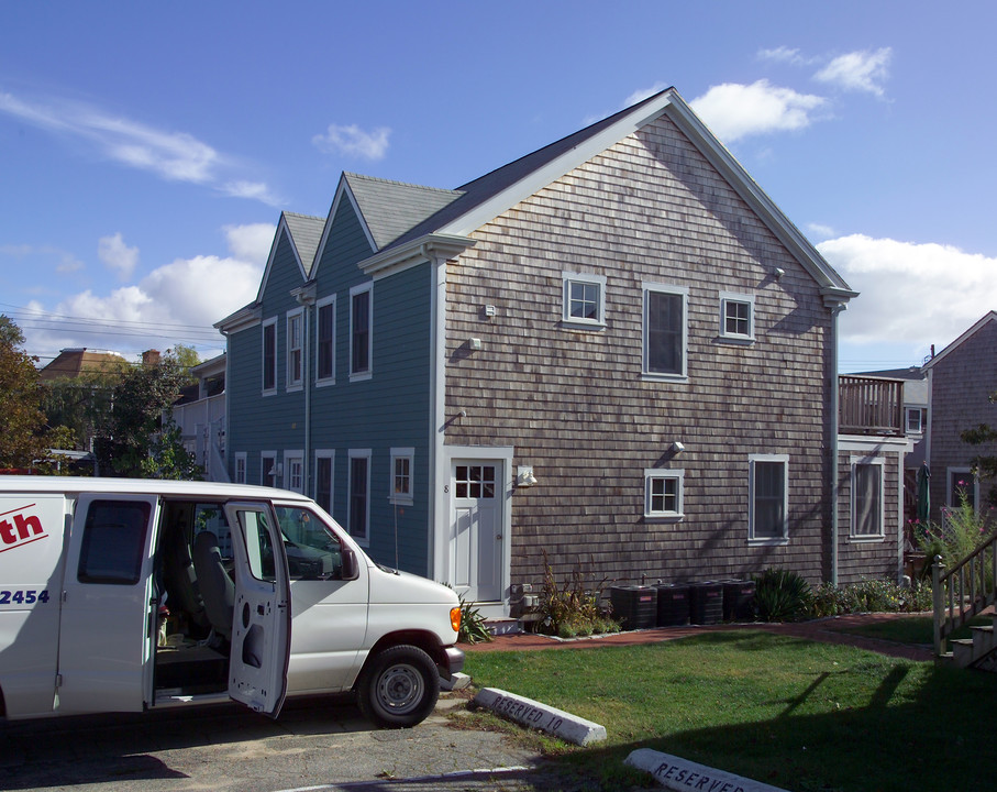 49 Bradford St in Provincetown, MA - Building Photo