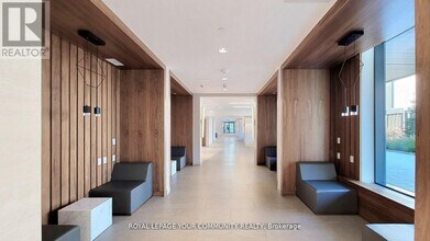 6-N306 Sonic Way in Toronto, ON - Building Photo - Building Photo
