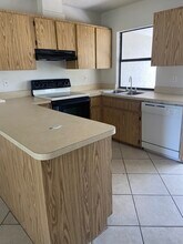 7510 Love Rd, Unit 7510 in Ft. Myers, FL - Foto de edificio - Building Photo