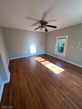 25 Gibbons Pl in Madison, NJ - Building Photo - Building Photo