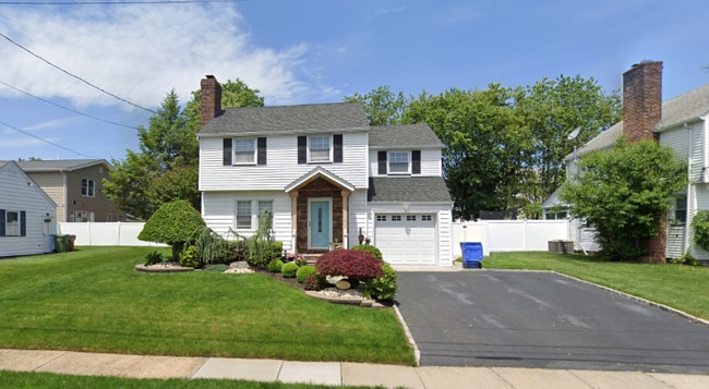 property at 130 Birchwood Rd