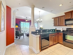 13941 Clubhouse Dr in Tampa, FL - Building Photo - Building Photo