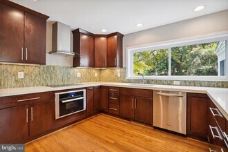 6139 Tompkins Dr in McLean, VA - Building Photo - Building Photo