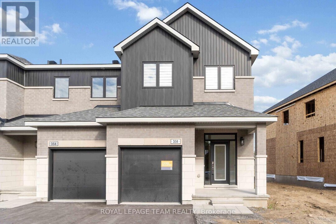 358 Equinelle Dr in North Grenville, ON - Building Photo
