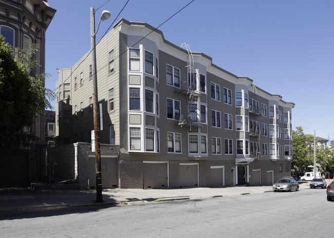 400 Page in San Francisco, CA - Foto de edificio - Building Photo