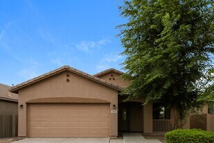 5519 W Vineyard Rd in Phoenix, AZ - Building Photo
