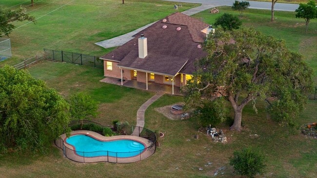 property at 320 Woodland Oaks Trail