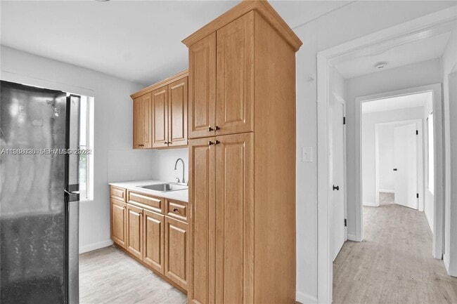 1843 NW 19th St in Miami, FL - Building Photo - Building Photo