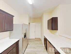 2055 Sweet Lilac Dr in Houston, TX - Foto de edificio - Building Photo