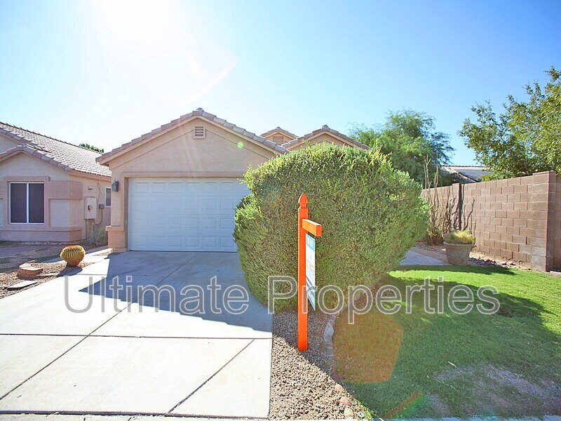 24824 N 36th Ave in Glendale, AZ - Building Photo