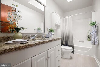 515 Pleasants Dr in Fredericksburg, VA - Building Photo - Building Photo