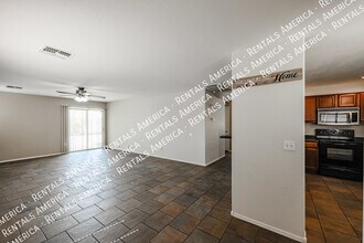 25849 W Satellite Ln in Buckeye, AZ - Building Photo - Building Photo