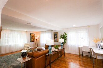 23 Jay St, Unit 1 in Cambridge, MA - Building Photo - Building Photo