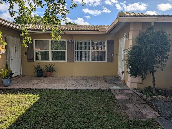 7502 NW 44th Ct, Unit 9620-02 in Coral Springs, FL - Building Photo - Building Photo