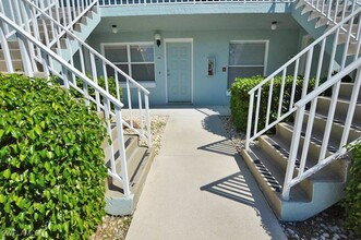 113 Wading Bird Cir in Naples, FL - Building Photo - Building Photo