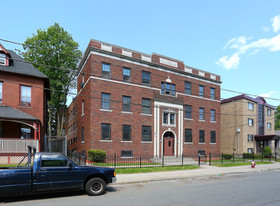 167 Seymour St Apartments