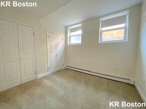 14 Green St in Brookline, MA - Building Photo - Building Photo