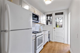 4348 Southern Ave SE in Washington, DC - Building Photo - Building Photo