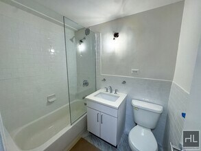 EAST 69 STREET in New York, NY - Building Photo - Building Photo