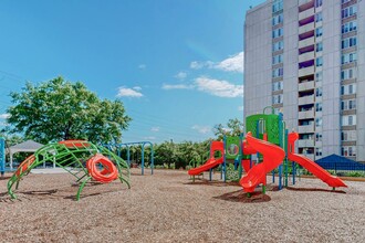 Takoma Towers in Takoma Park, MD - Building Photo - Building Photo