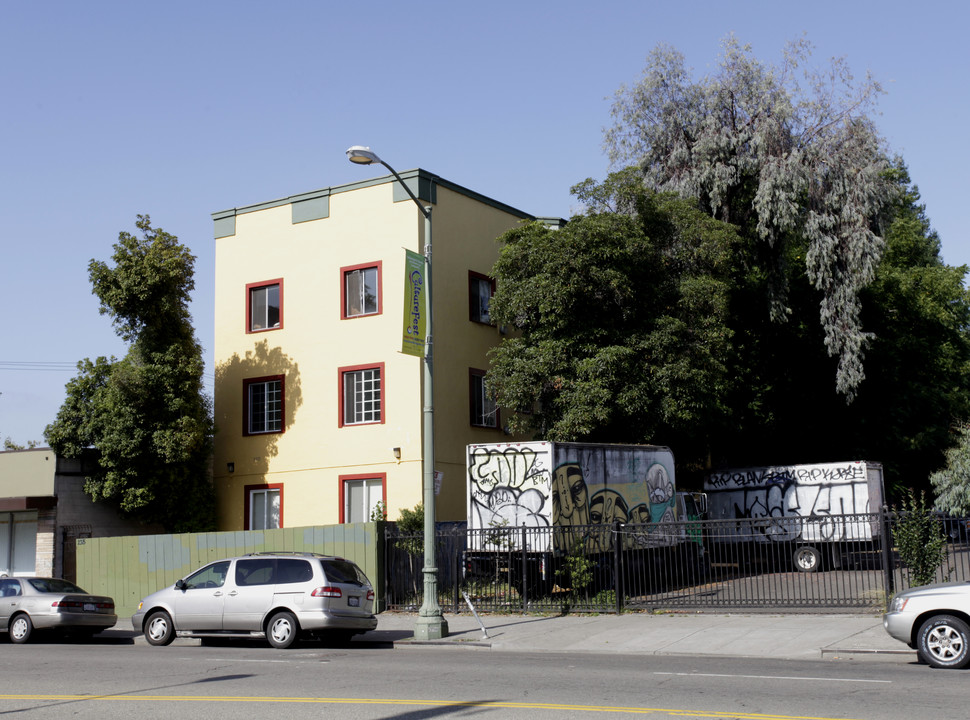 2315 Telegraph Ave in Oakland, CA - Building Photo