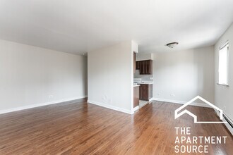 6011 N Winthrop Ave in Chicago, IL - Building Photo - Building Photo