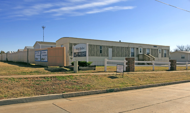 Misty Hollow in Midwest City, OK - Building Photo - Building Photo