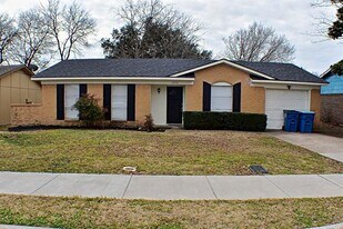 3022 Kyle Rd in Rowlett, TX - Building Photo