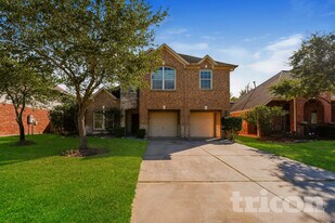 11119 Maidenfair Dr in Tomball, TX - Building Photo