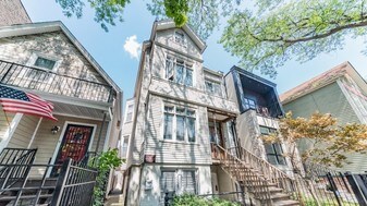 Wellington in Chicago, IL - Building Photo