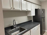 6111 Beverly Hill St photo'