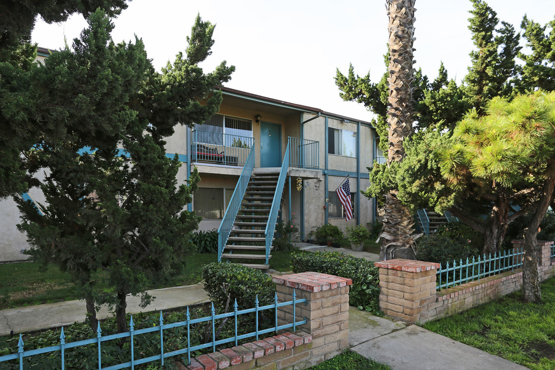 Lake Jennings Apartments in Lakeside, CA - Building Photo