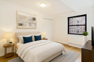 308 E 84th St, Unit 2A in New York, NY - Foto de edificio - Building Photo