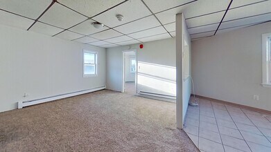 14 Marion St, Unit 1 in Boston, MA - Foto de edificio - Building Photo