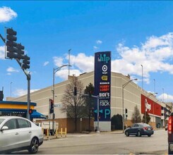 2835 N Newcastle Ave-Unit -#2 in Chicago, IL - Building Photo - Building Photo