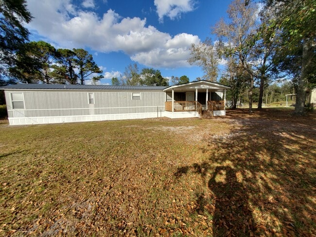 122 Stanford Wiley Ln in Beulaville, NC - Building Photo - Building Photo