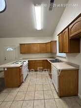 2918 S Sallee Ct in Visalia, CA - Building Photo - Building Photo