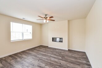 324 Hamilton Pointe Dr in Mcdonough, GA - Building Photo - Building Photo