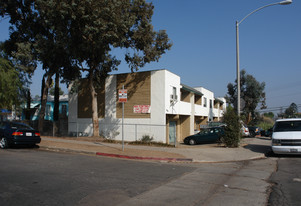 4444 Redwood St Apartments