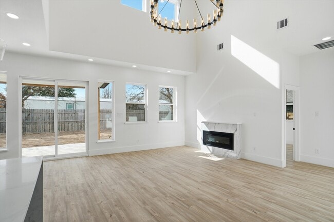 128 N Cedar St in Denton, TX - Building Photo - Building Photo