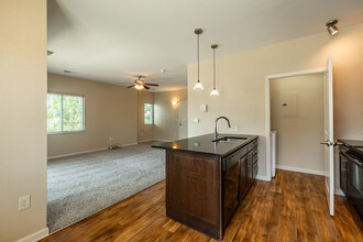 SunSTONE at MarketPlace Apartments in Andover, KS - Building Photo - Interior Photo