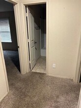 21118 Kirkland Woods Dr in Houston, TX - Building Photo - Building Photo