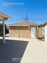 12103 Menlo Ave in Hawthorne, CA - Building Photo - Building Photo