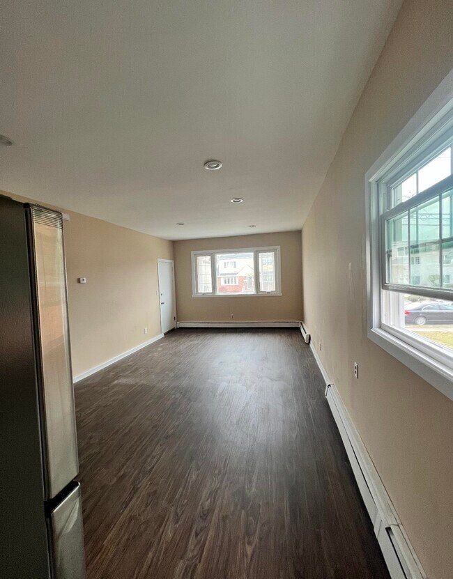 251-253 Orchard St in Elmwood Park, NJ - Building Photo - Building Photo